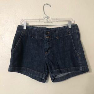 Gap jeans short size 8